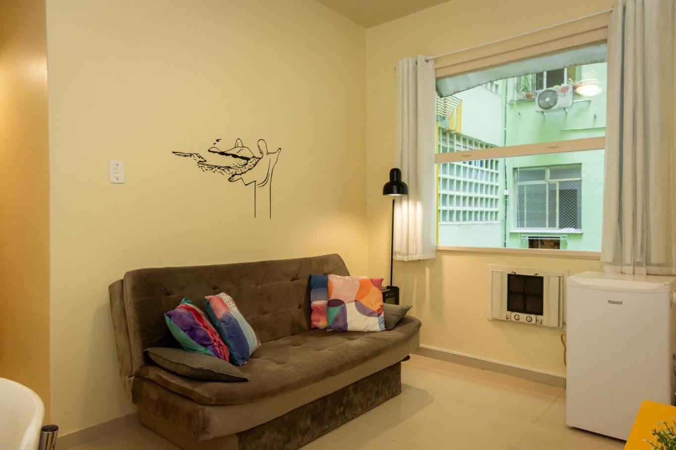 Apartamento Confortavel Apto A 280m Da De Copacabana Rj